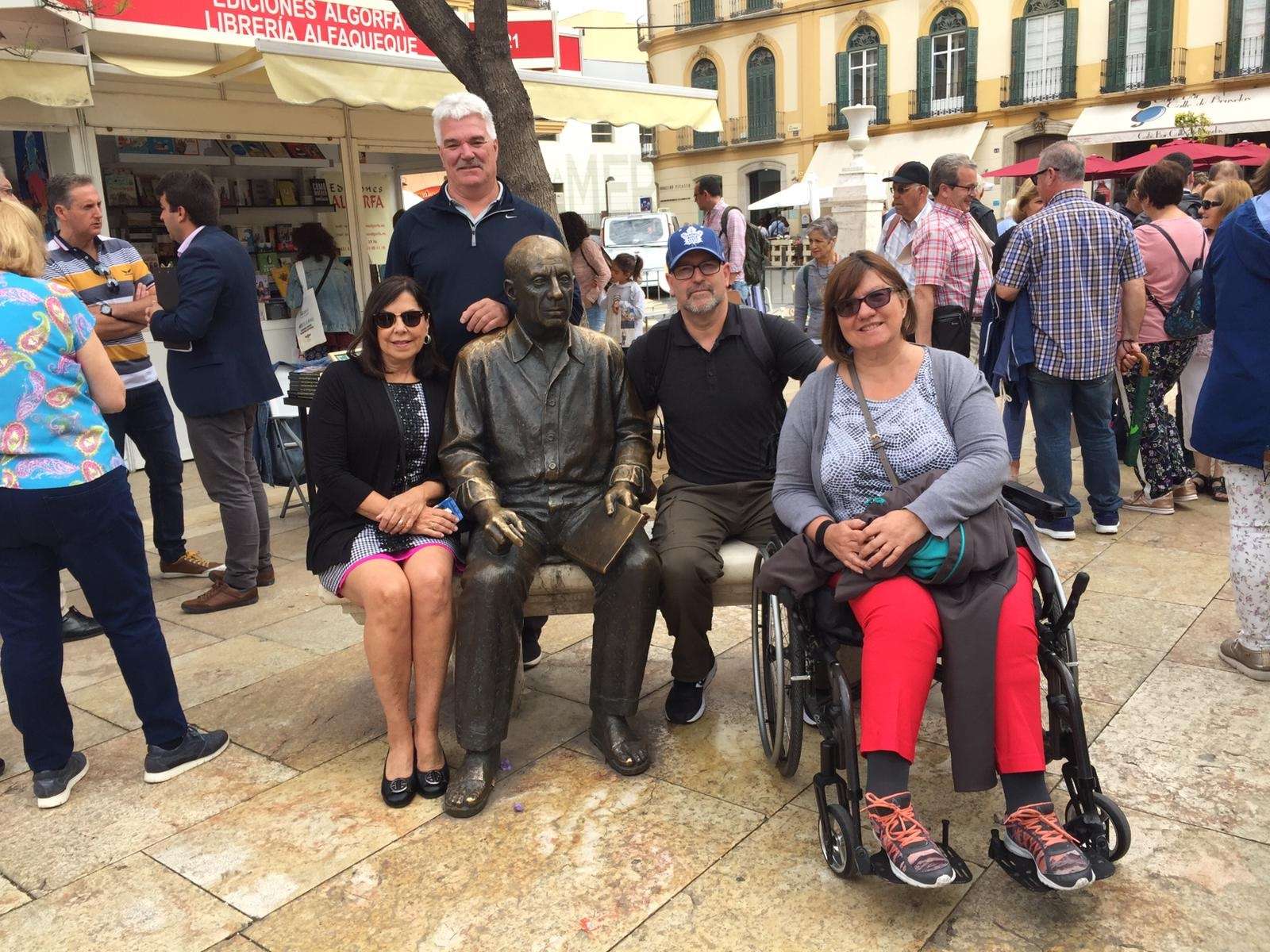 picasso statue Markle Malaga