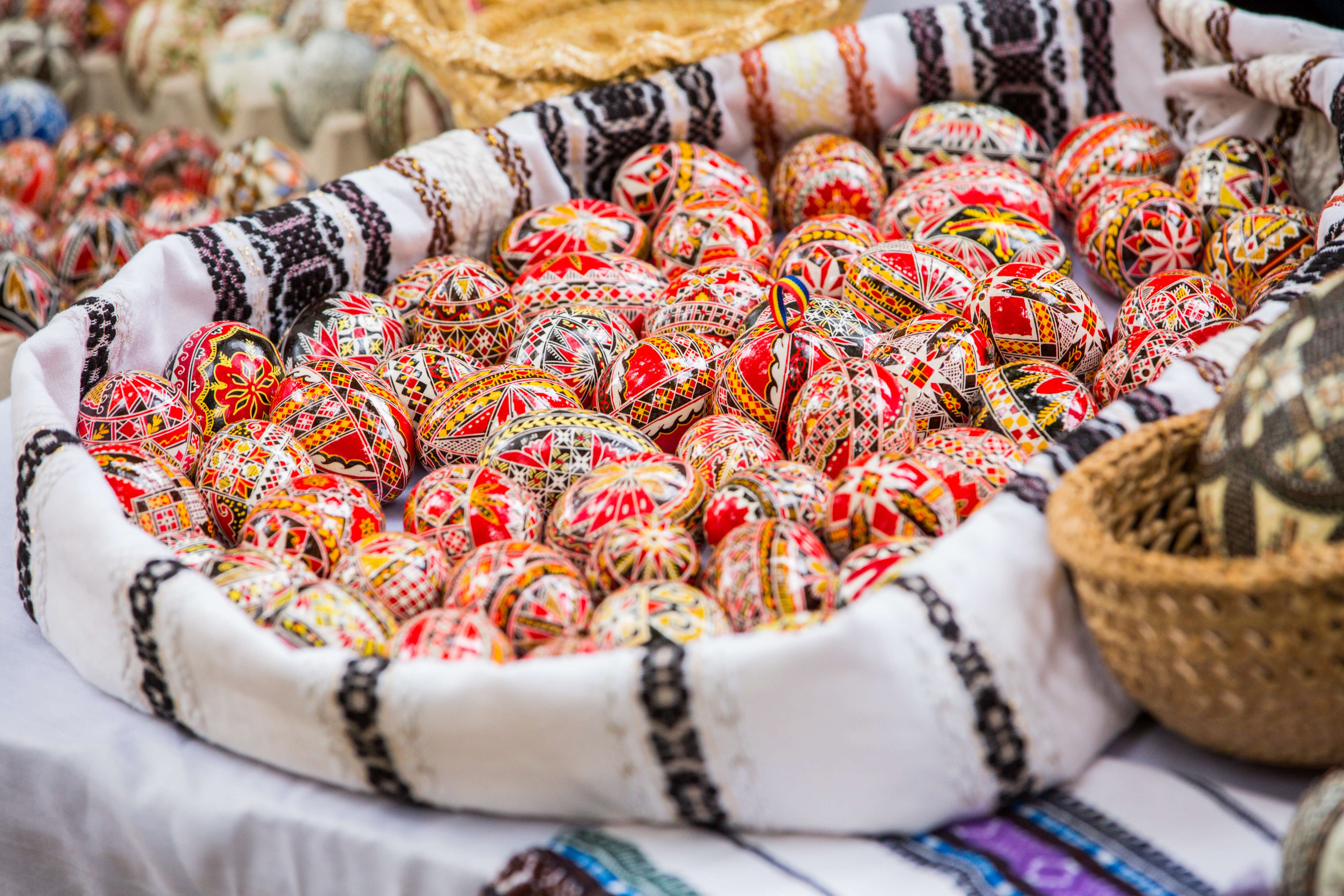 painted-eggs-romania