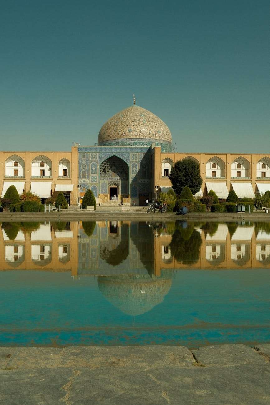 beautiful sheikh lotfollah mosque in isfahan iran